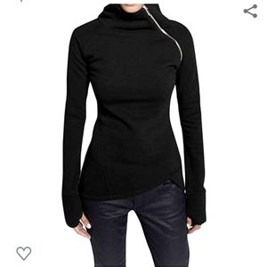 Black sweatshirt